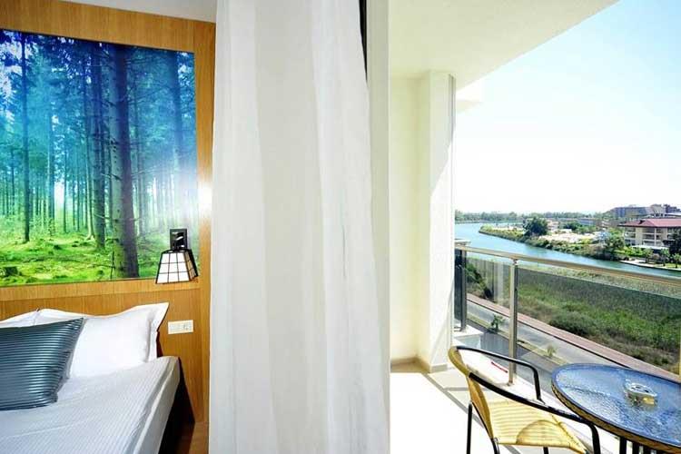 Lake & River Side Hotel Spa