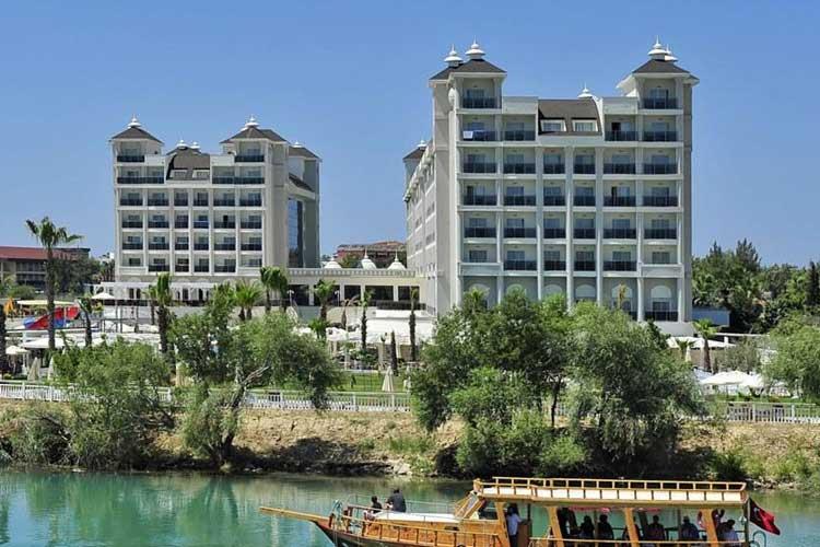 Lake & River Side Hotel Spa