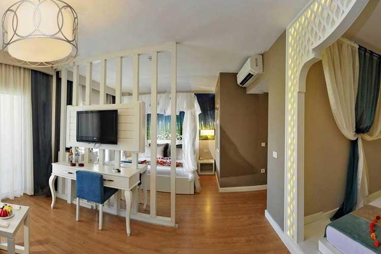 Lake & River Side Hotel Spa