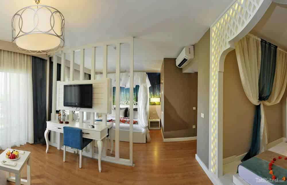 Lake & River Side Hotel Spa