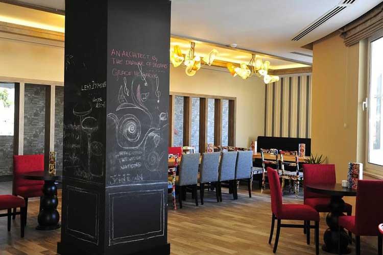 Lake & River Side Hotel Spa