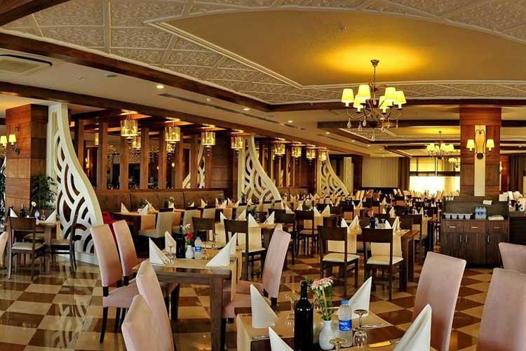 Lake & River Side Hotel Spa