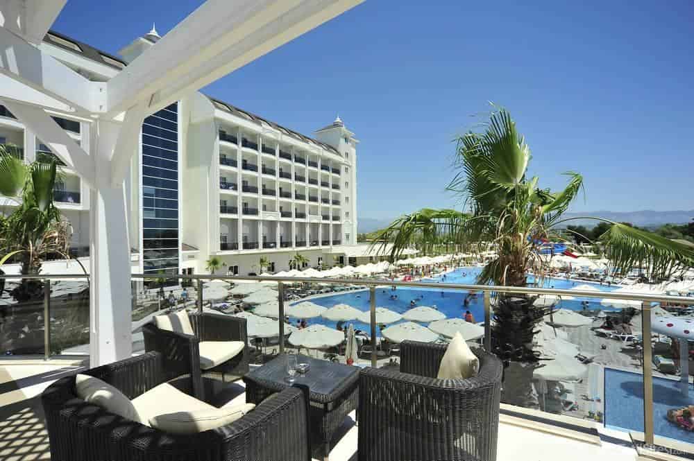 Lake & River Side Hotel Spa