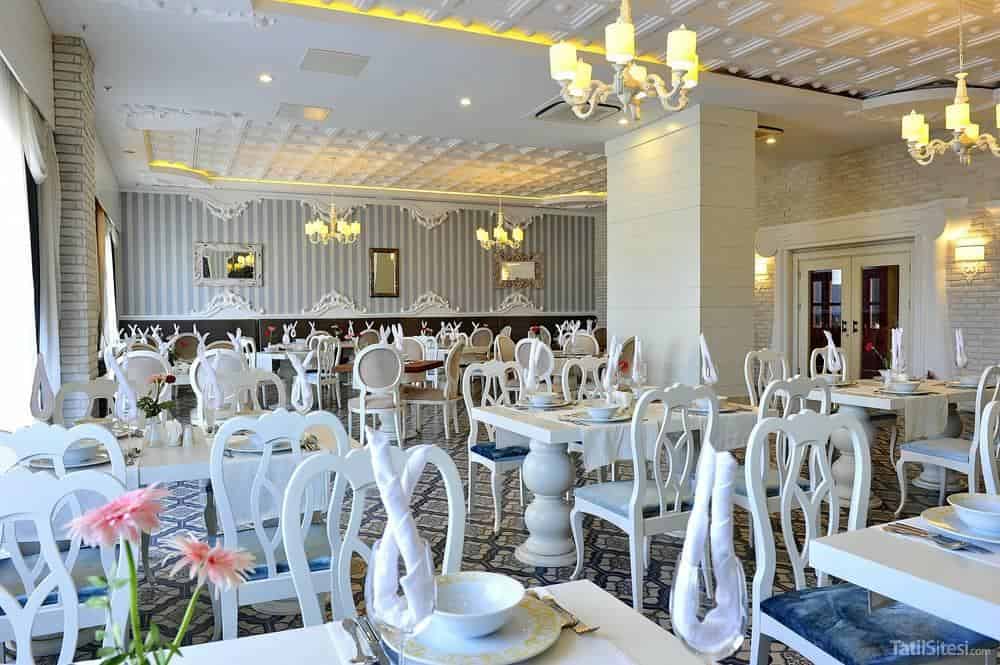 Lake & River Side Hotel Spa