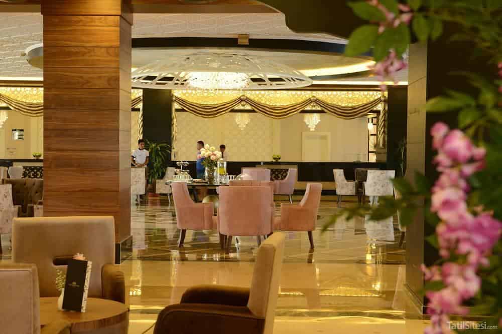 Lake & River Side Hotel Spa