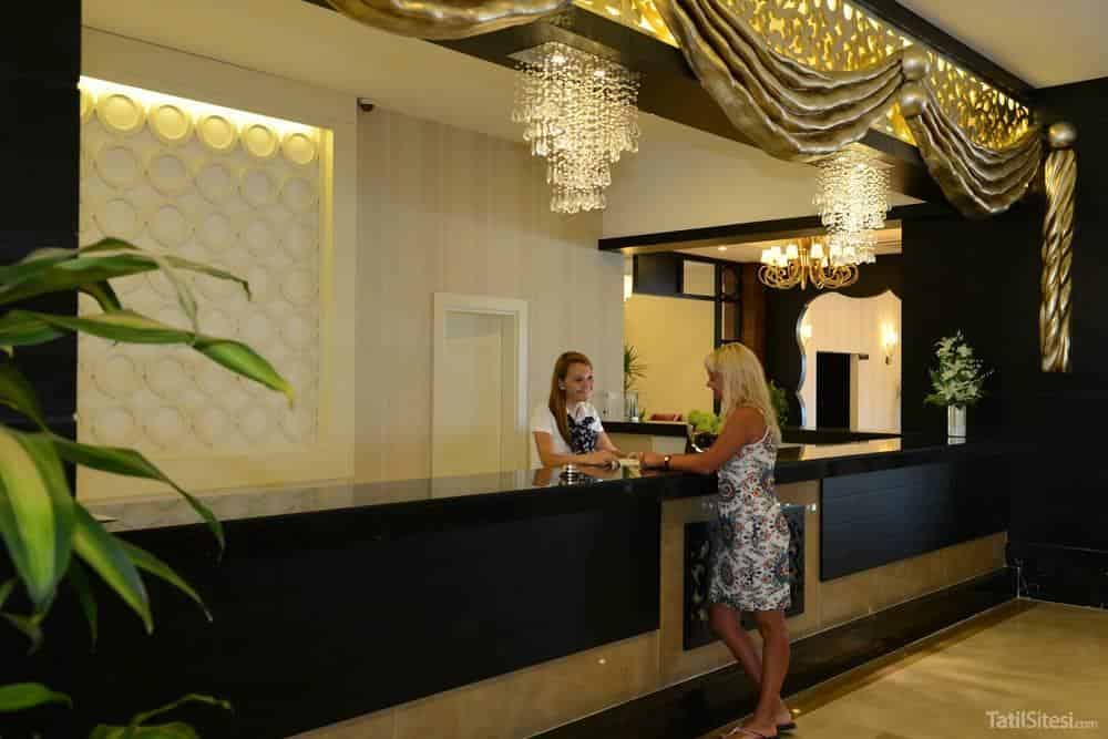 Lake & River Side Hotel Spa