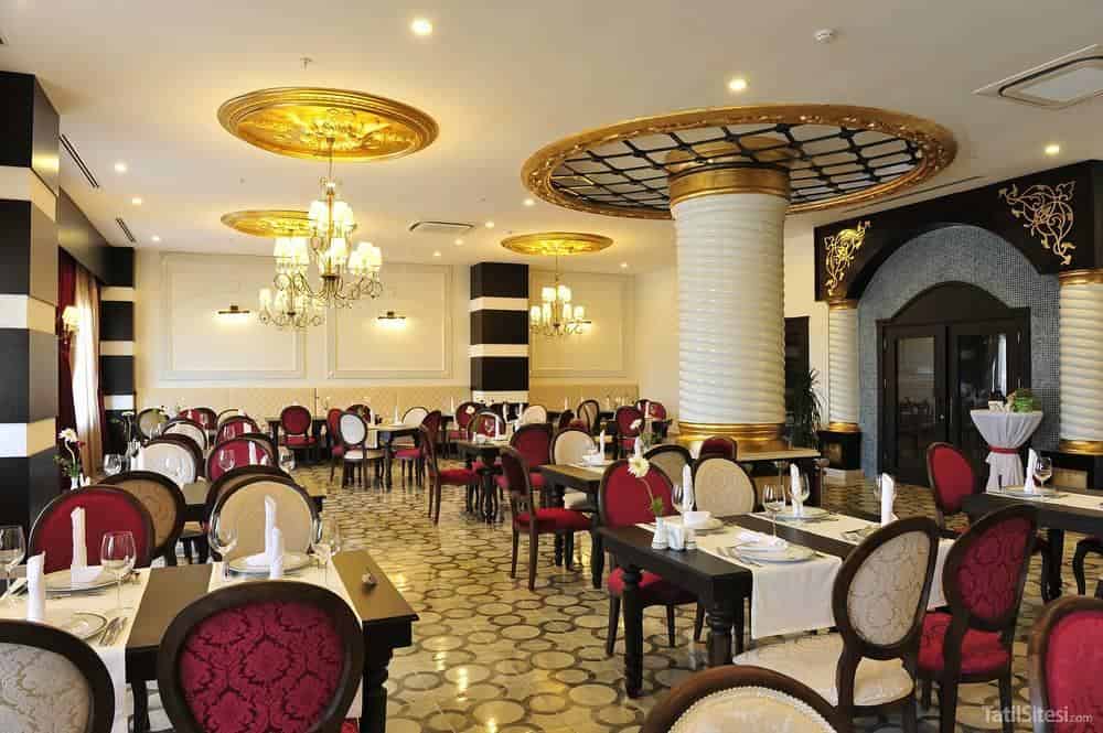 Lake & River Side Hotel Spa