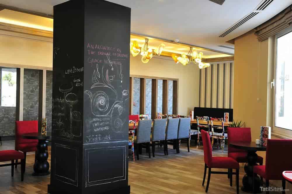 Lake & River Side Hotel Spa