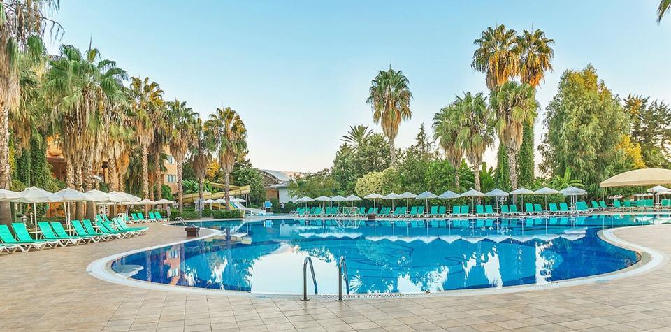 Larissa Stone Palace Hotel