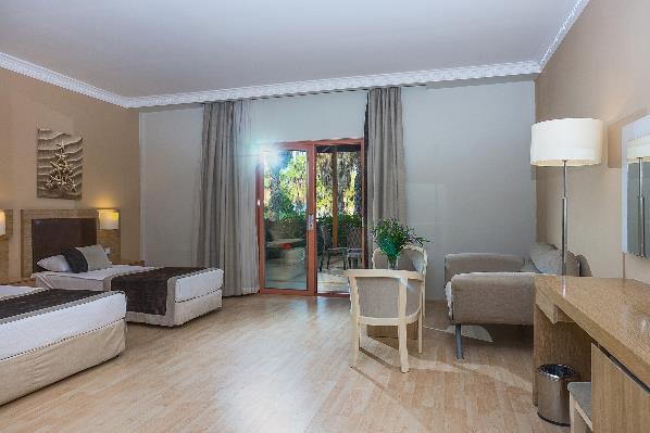 Larissa Stone Palace Hotel