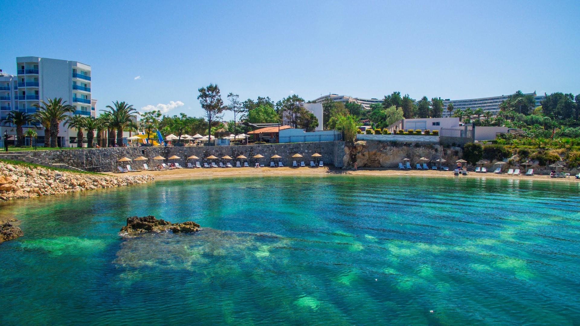 Le Bleu Hotel Resort