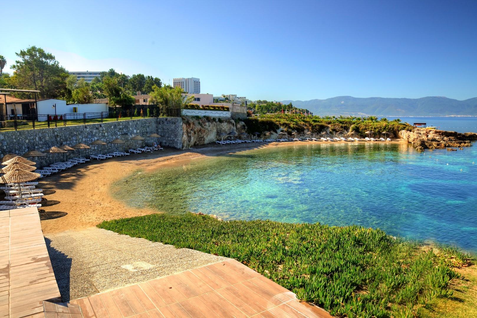 Le Bleu Hotel Resort