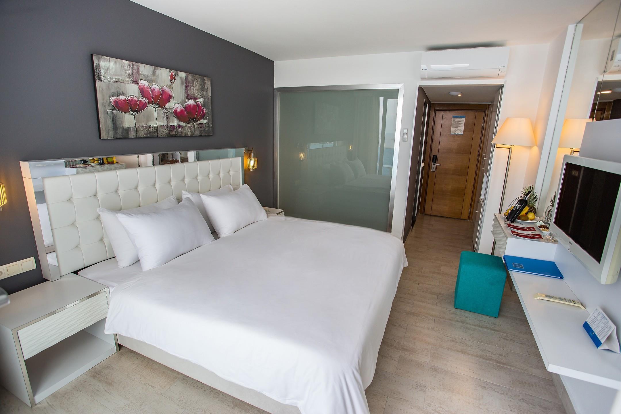 Le Bleu Hotel Resort