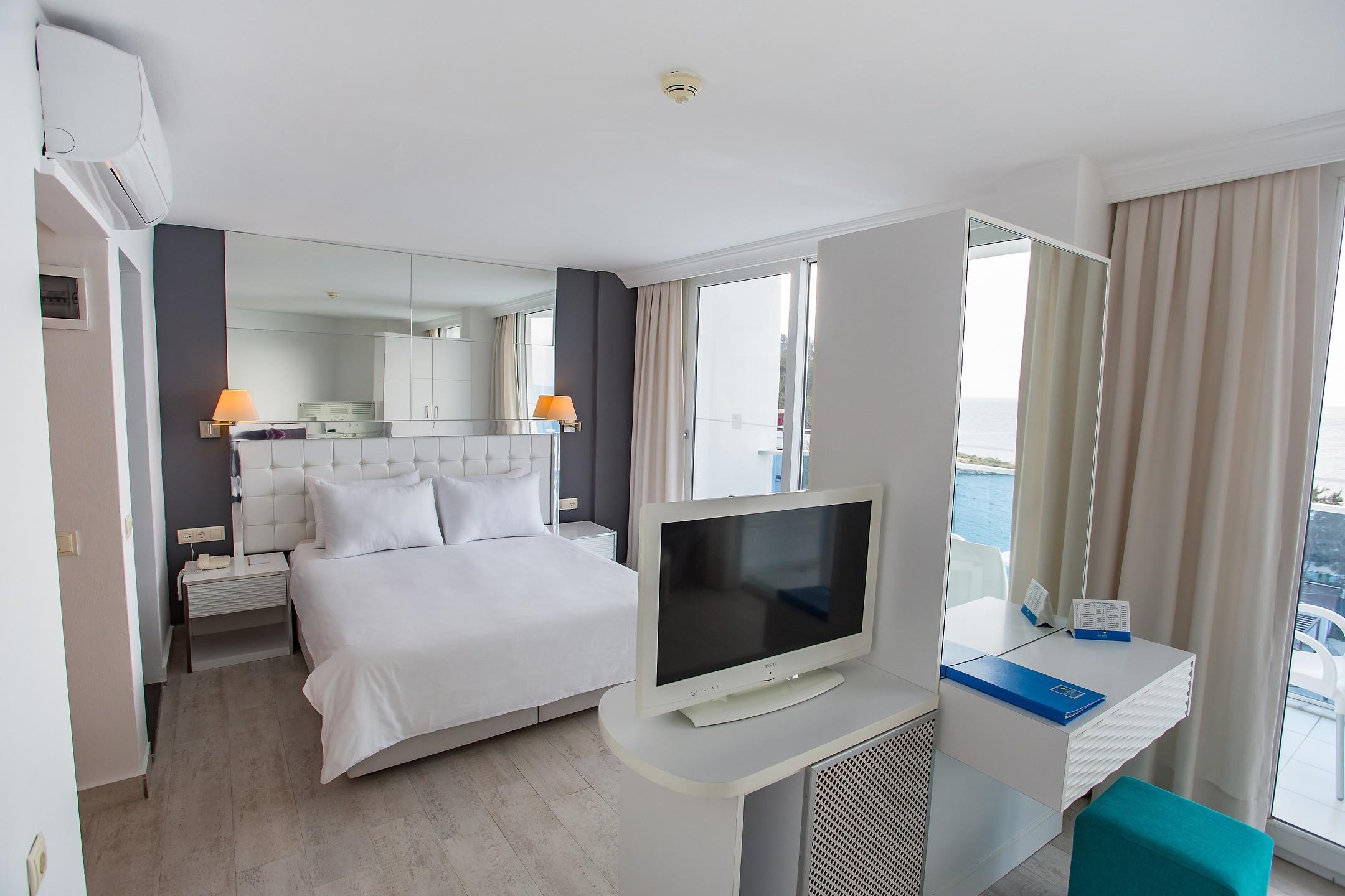 Le Bleu Hotel Resort