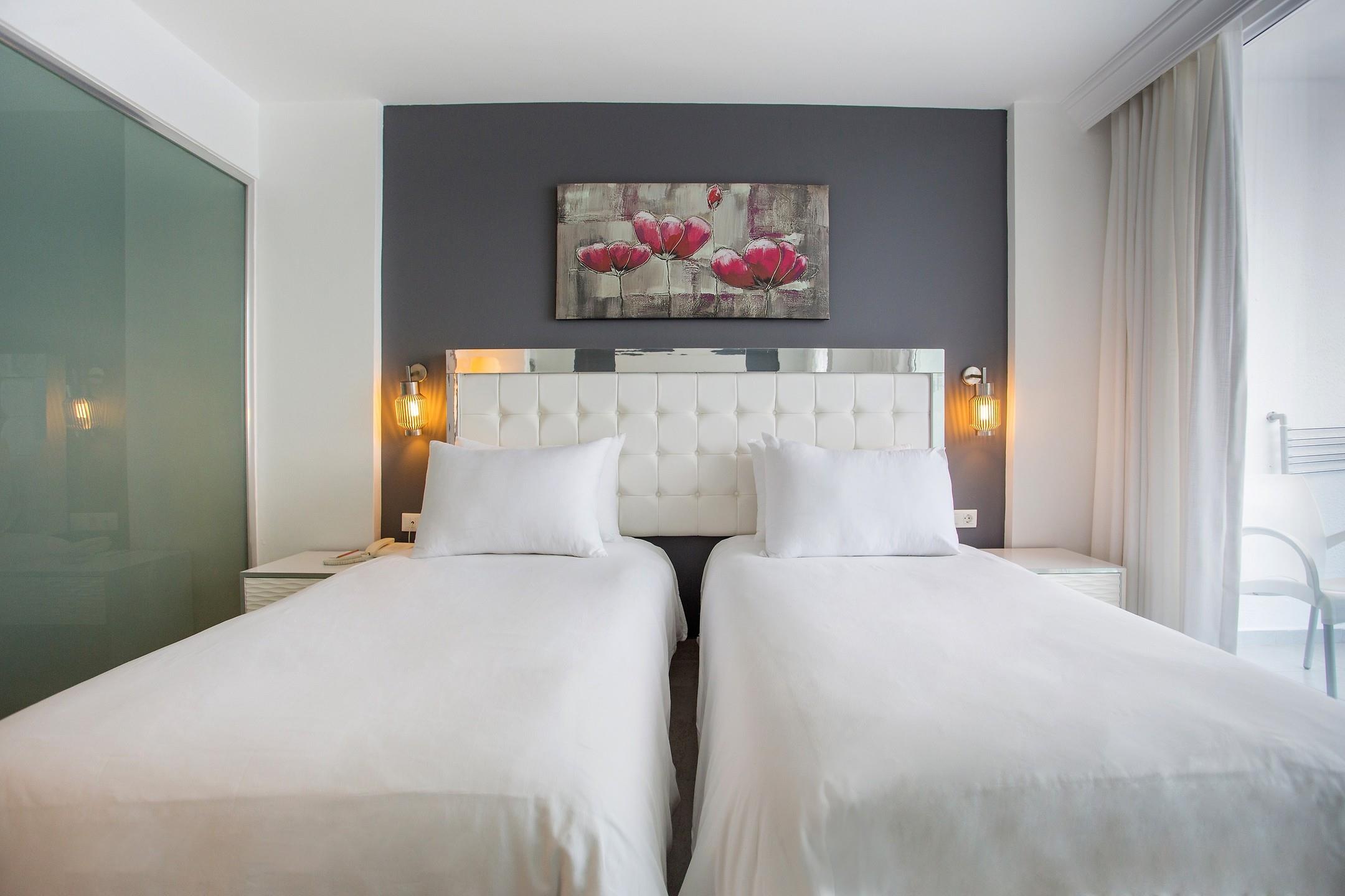 Le Bleu Hotel Resort