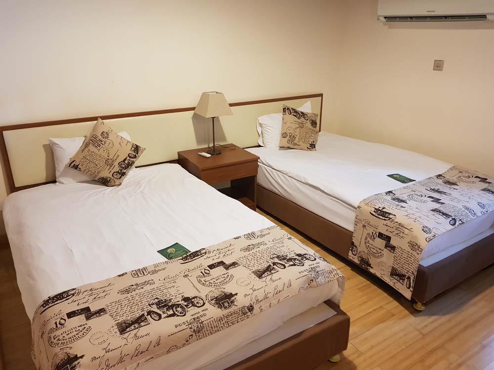 Le Chateau Lambousa Hotel