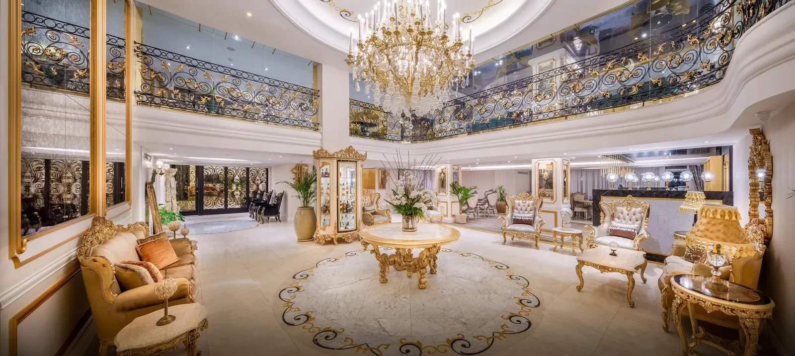 Les Ambassadeurs Hotel