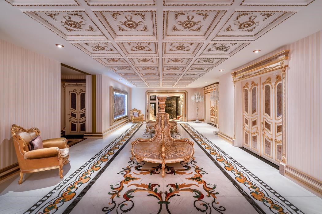 Les Ambassadeurs Hotel