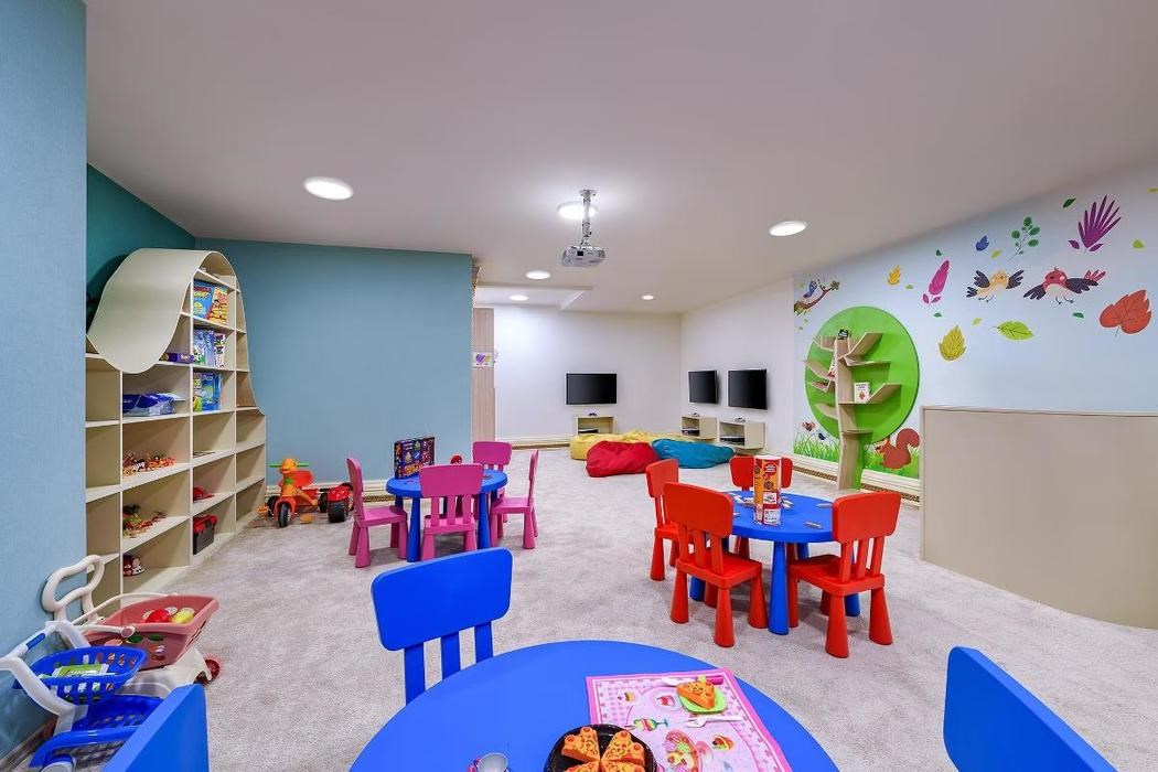 Les Ambassadeurs Hotel