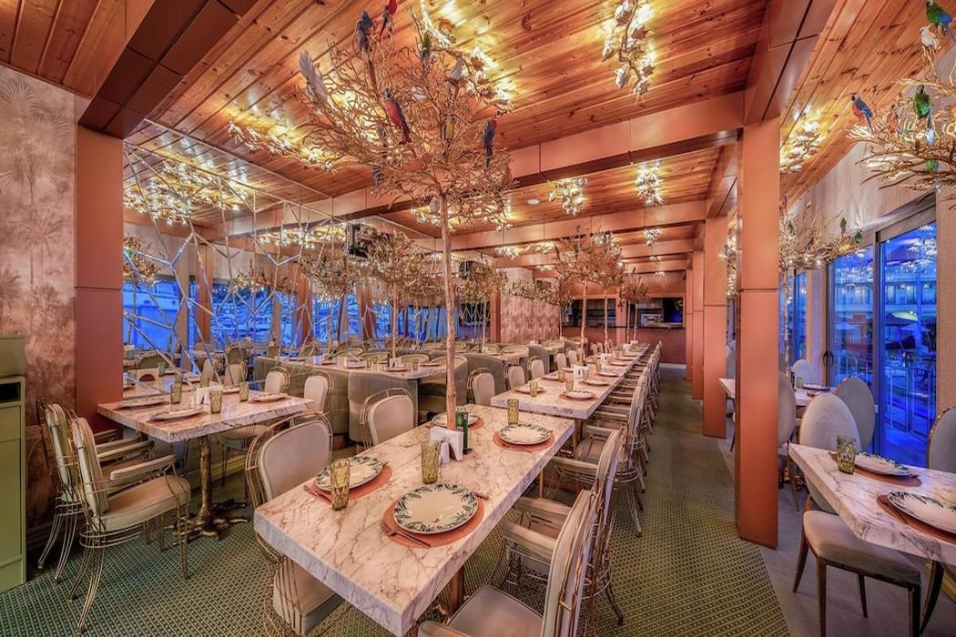 Les Ambassadeurs Hotel