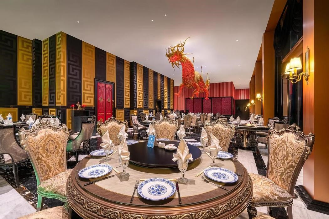 Les Ambassadeurs Hotel