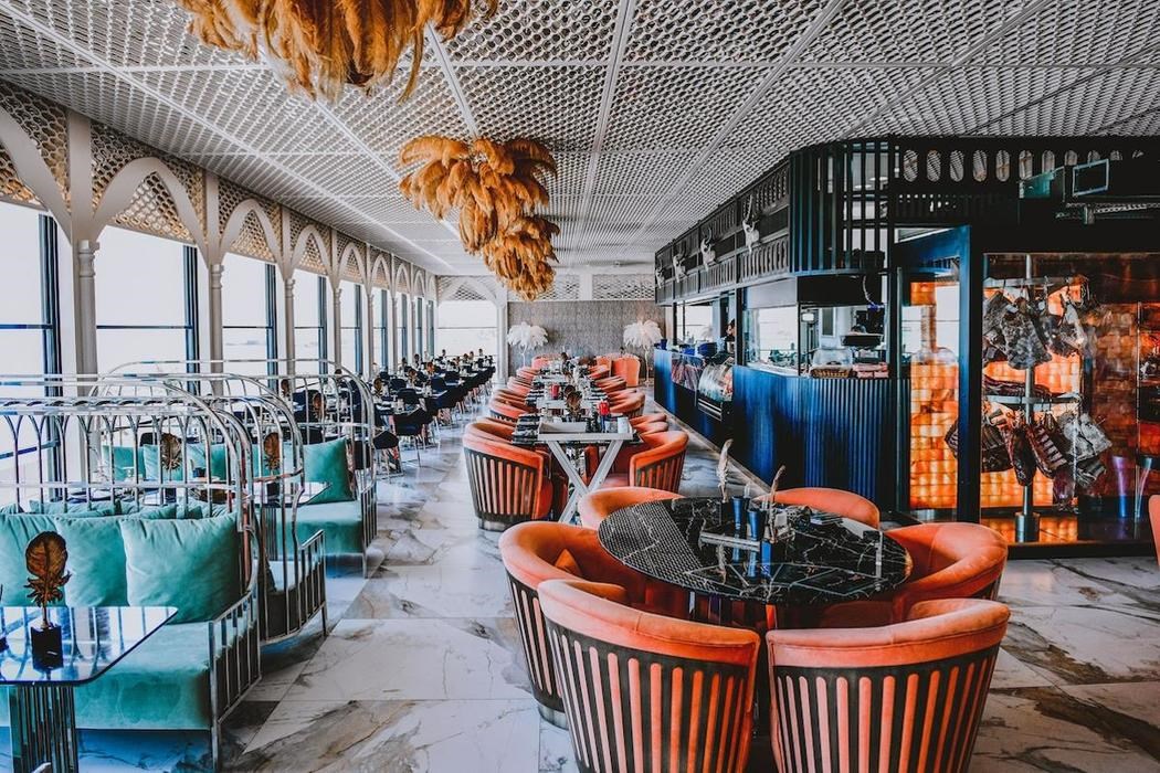 Les Ambassadeurs Hotel