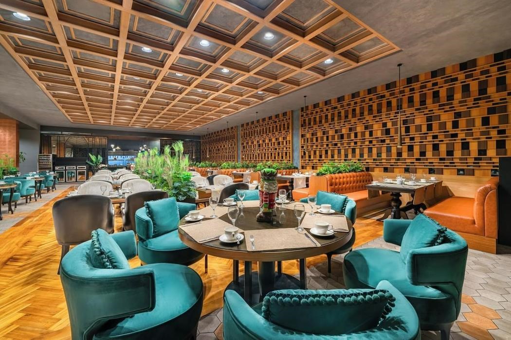 Les Ambassadeurs Hotel