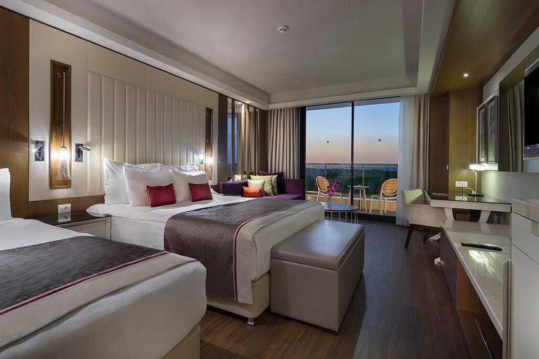 Limak Lara De Luxe Hotel & Resort