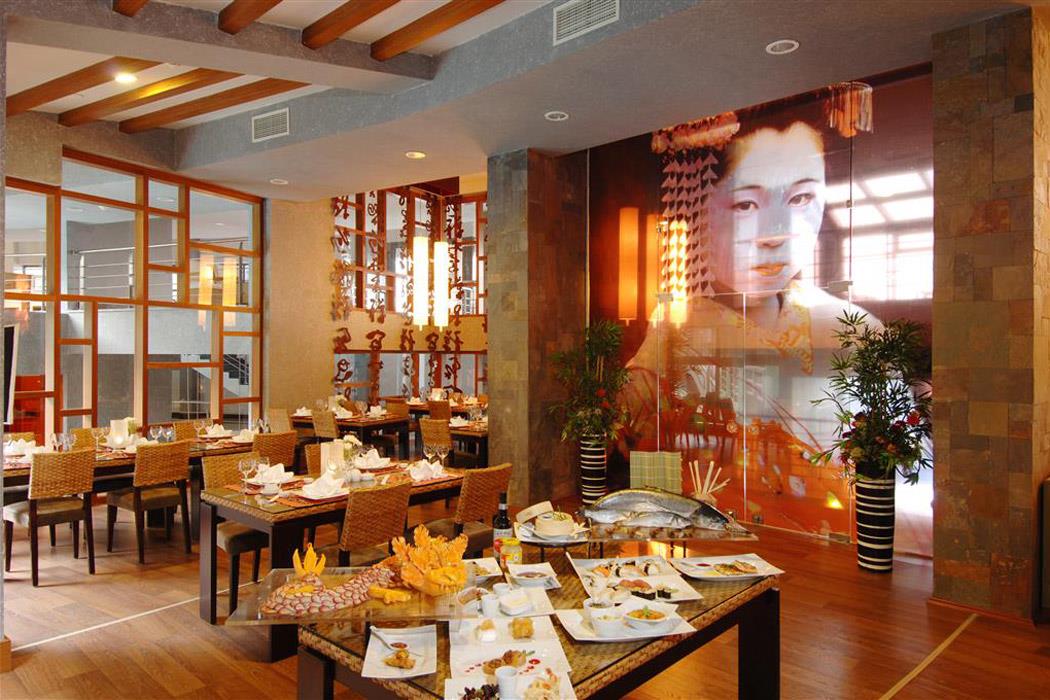 Limak Lara De Luxe Hotel & Resort