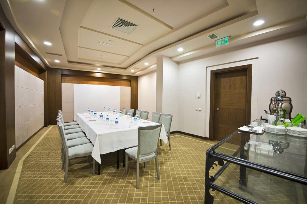 Limak Lara De Luxe Hotel & Resort