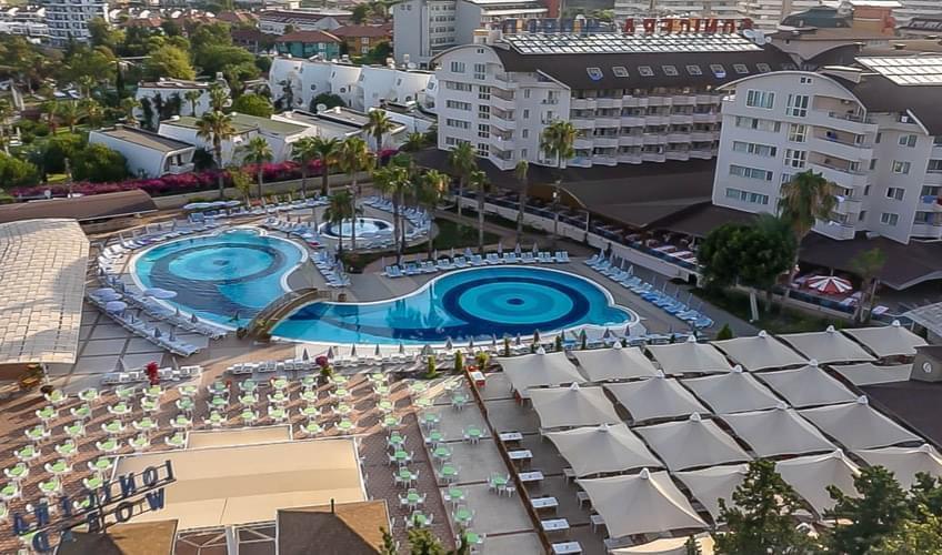 Lonicera World Hotel