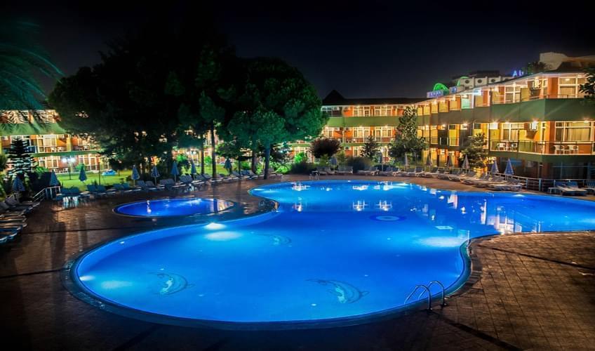 Lonicera World Hotel