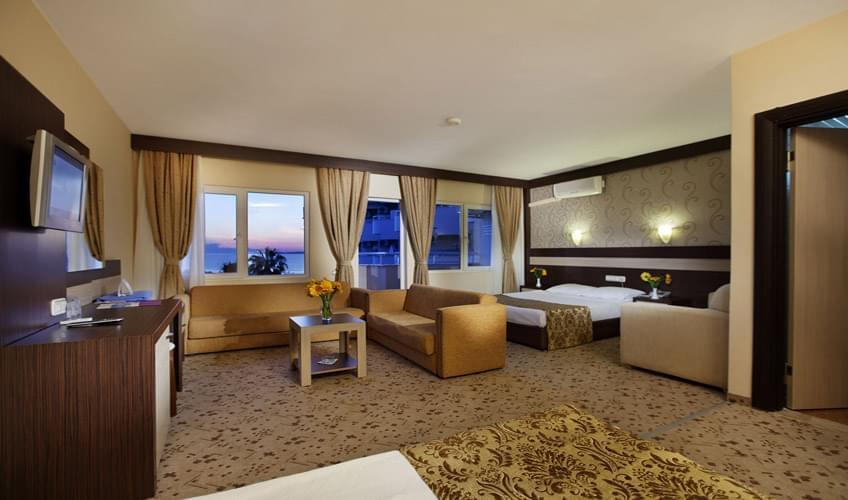 Lonicera World Hotel