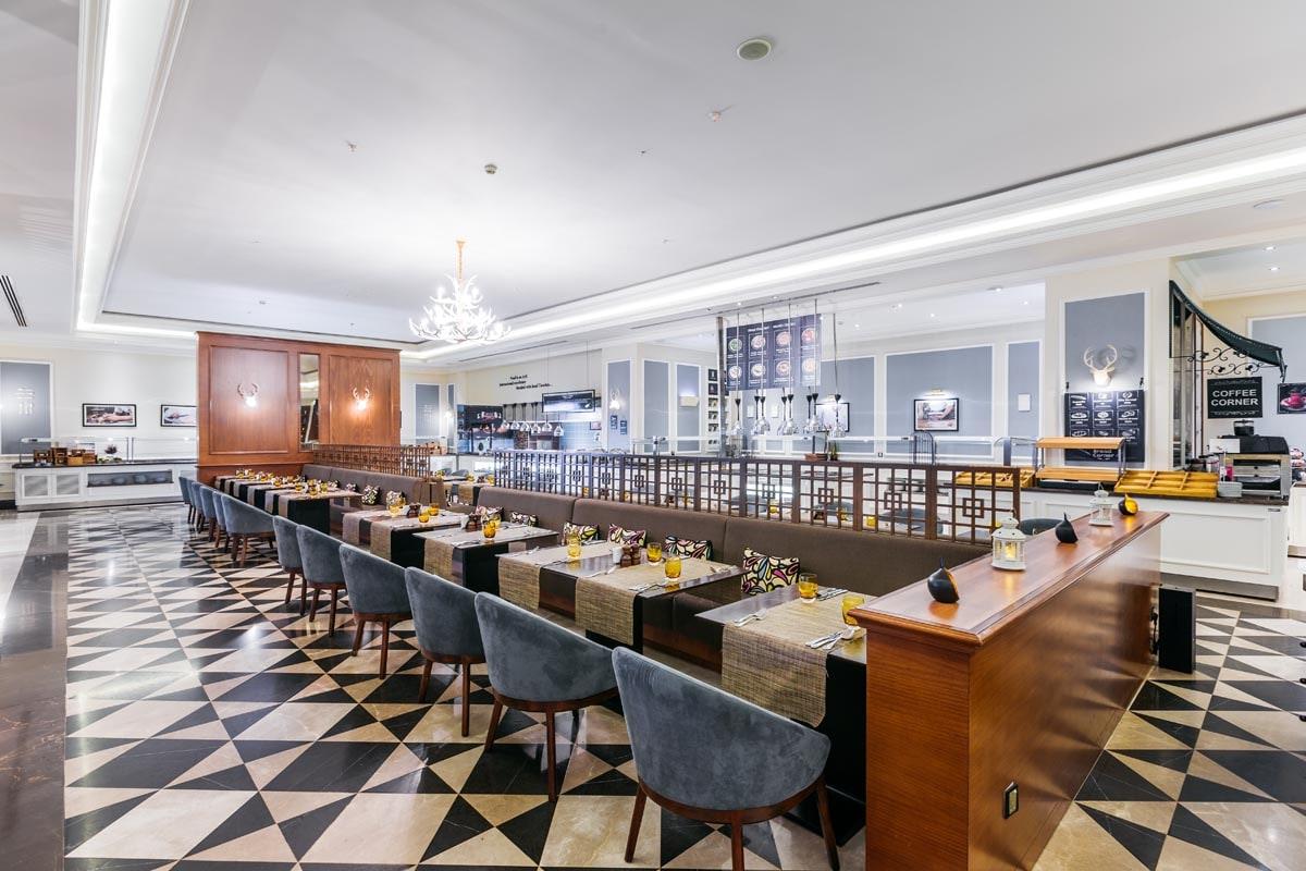 Lord’s Palace Hotel 