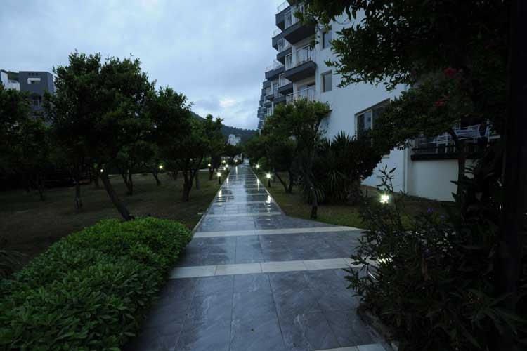 Luna Beach Deluxe Hotel