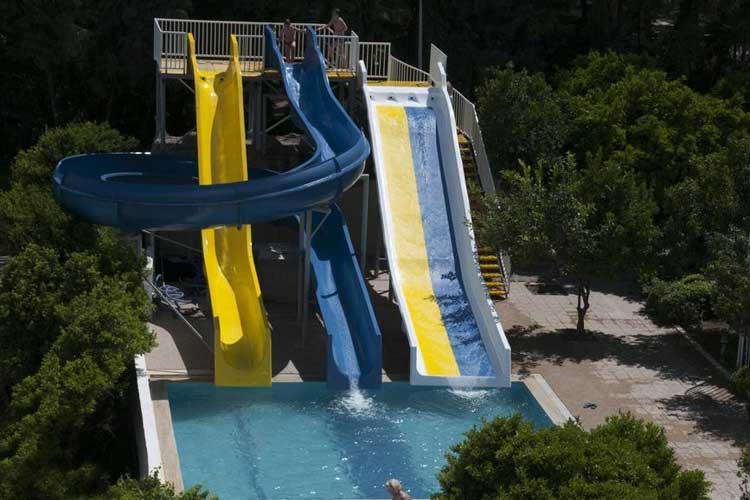 Luna Beach Deluxe Hotel