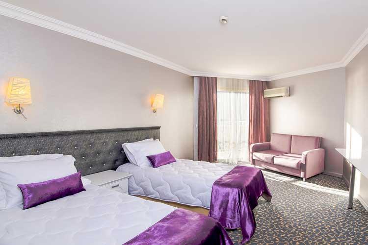 Luna Beach Deluxe Hotel