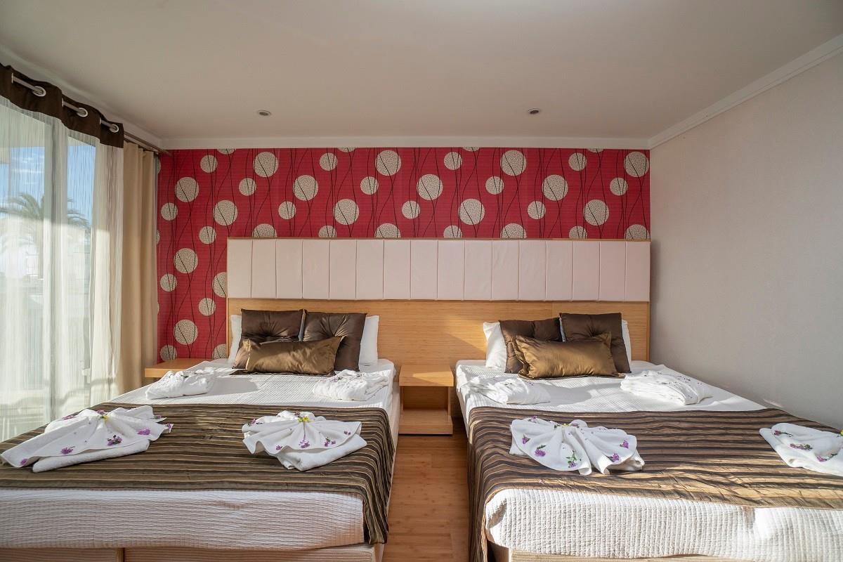 Maira Deluxe Resort Hotel