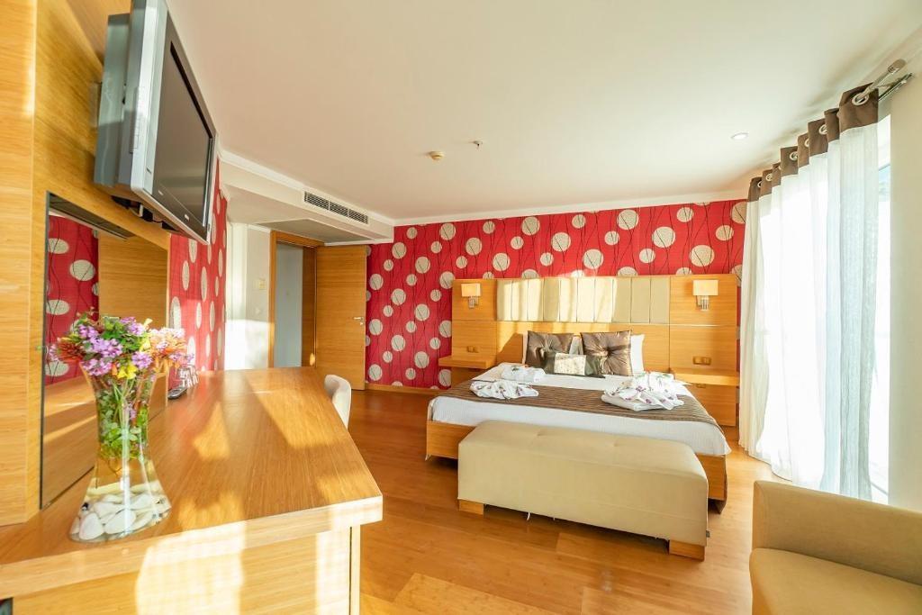 Maira Deluxe Resort Hotel