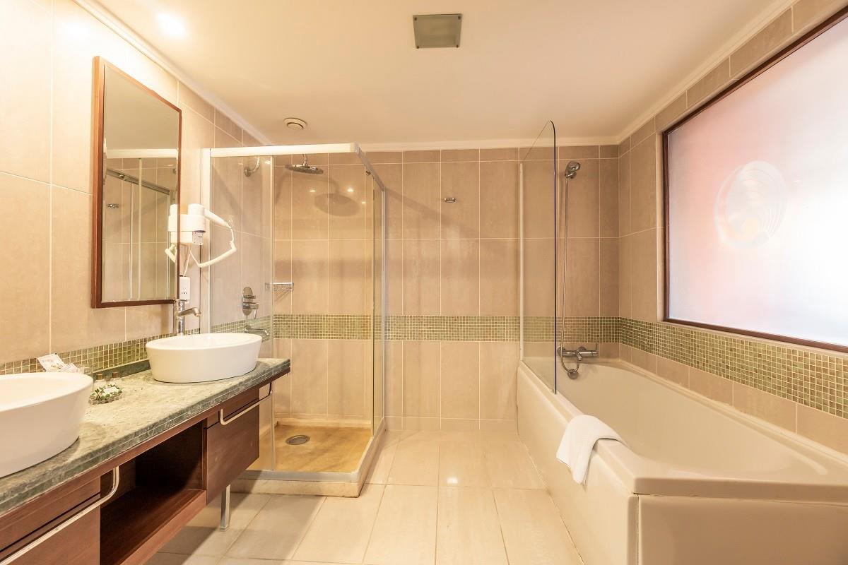 Maira Deluxe Resort Hotel