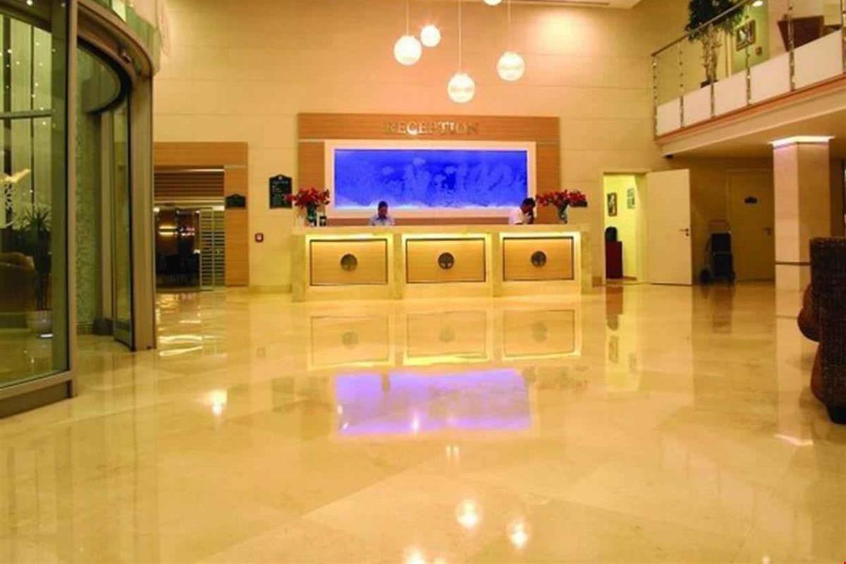 Maira Deluxe Resort Hotel