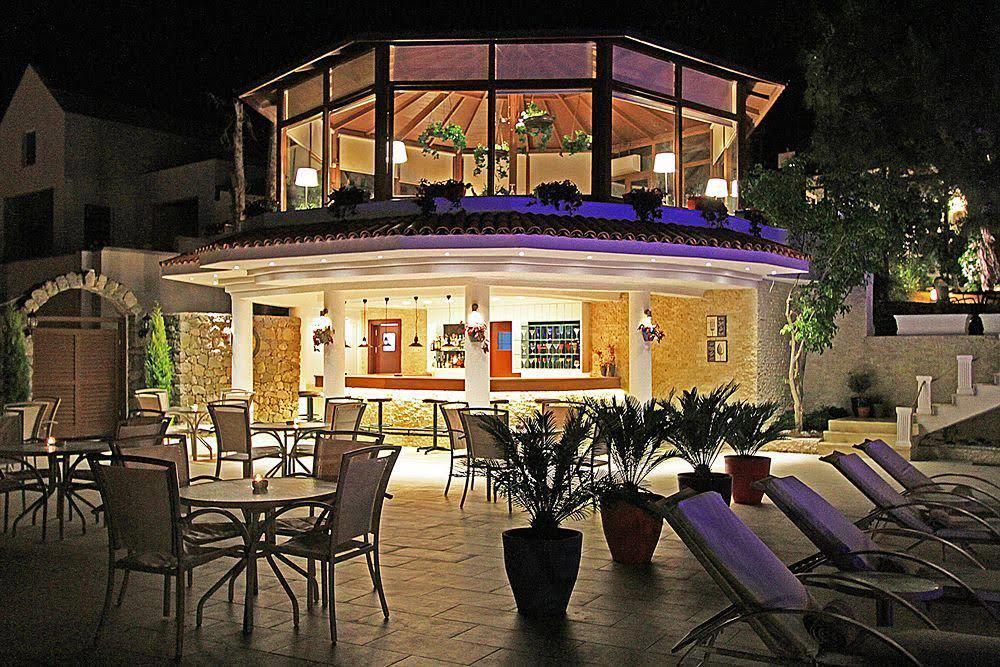 Manastır Alaçatı Hotel