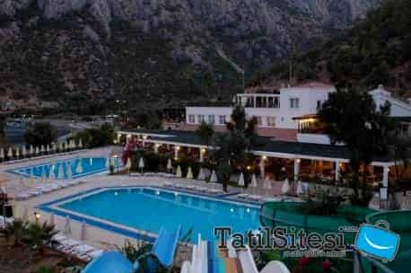 Green Platan Hotel 