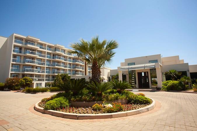 Maxima Paradise Resort