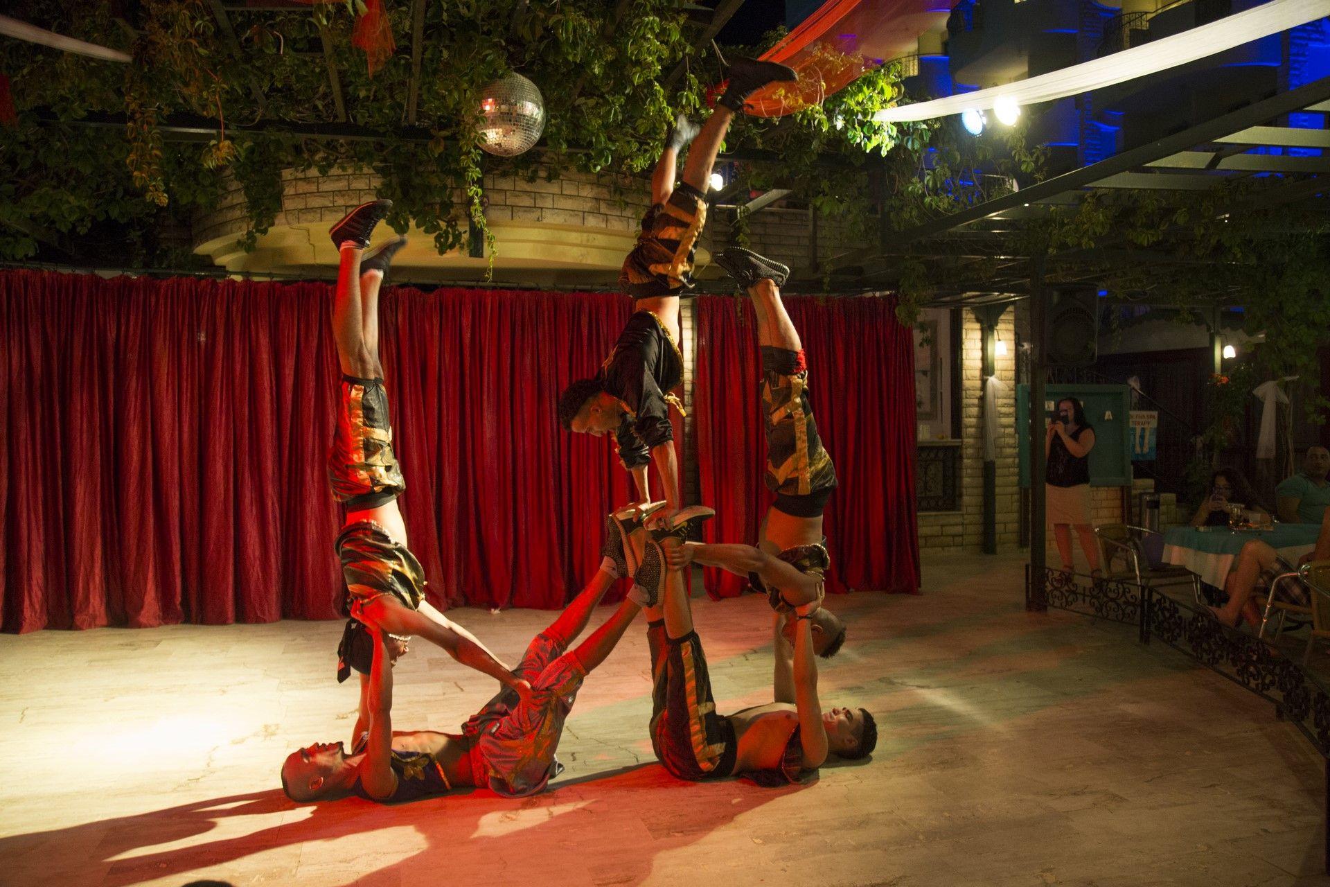 May Garden Club Hotel