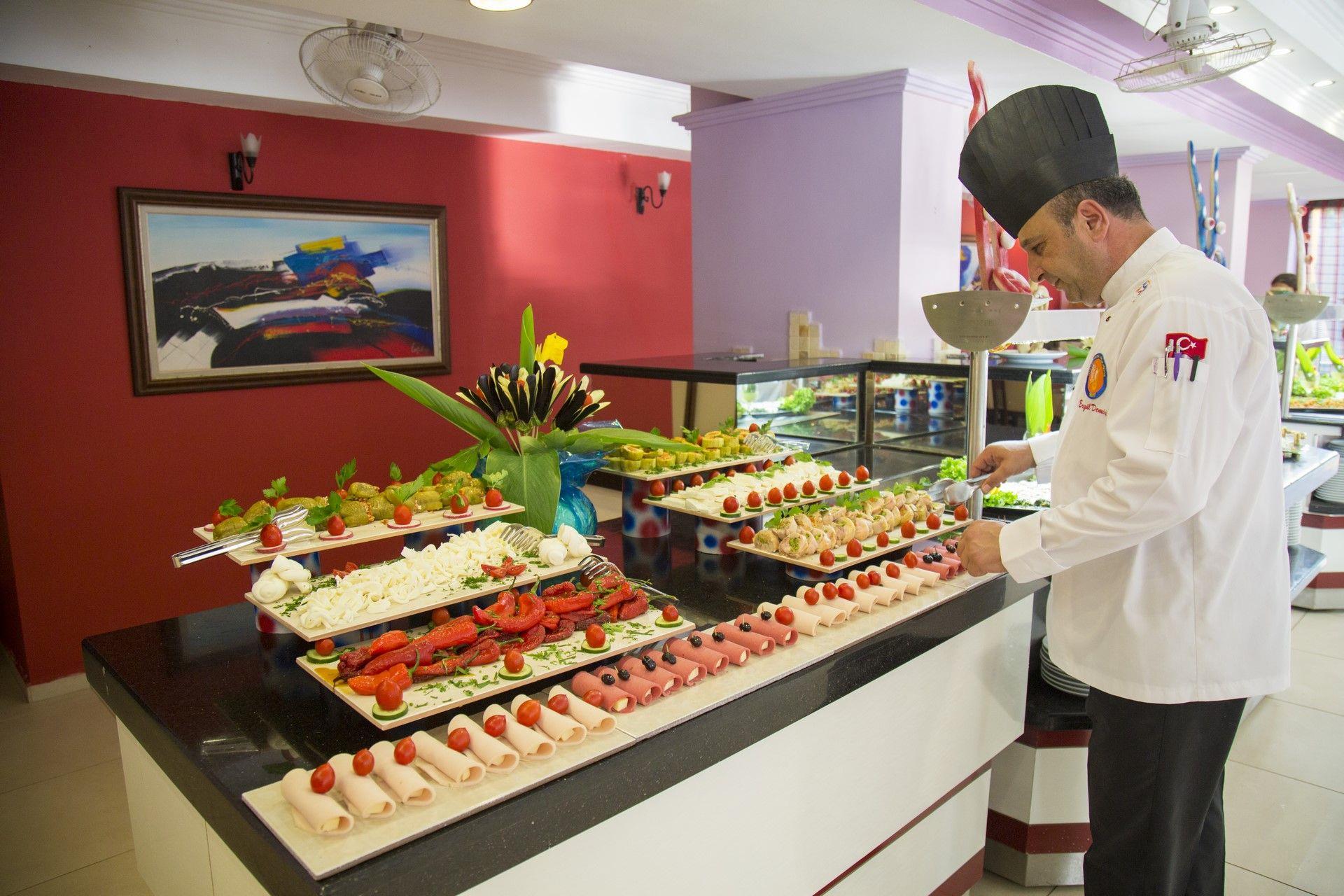 May Garden Club Hotel