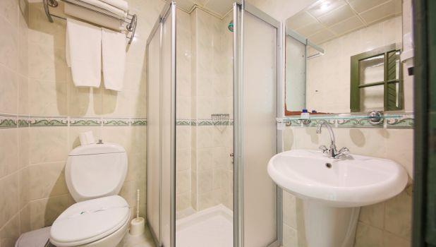 May Garden Club Hotel