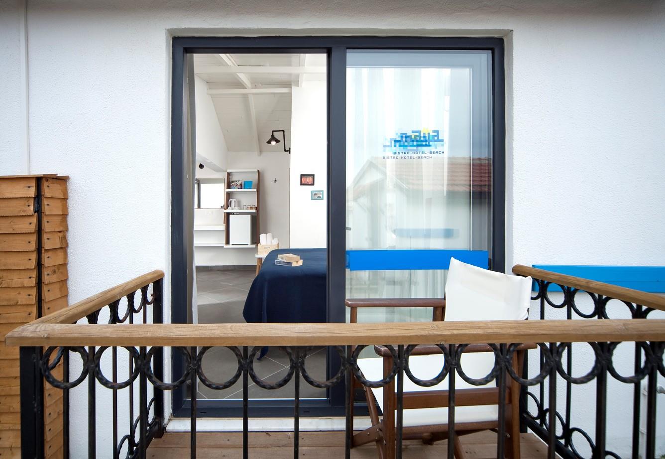 Maya Bistro Hotel Beach