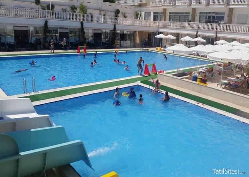 Maya World Imperial Hotel