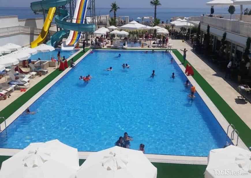 Maya World Imperial Hotel